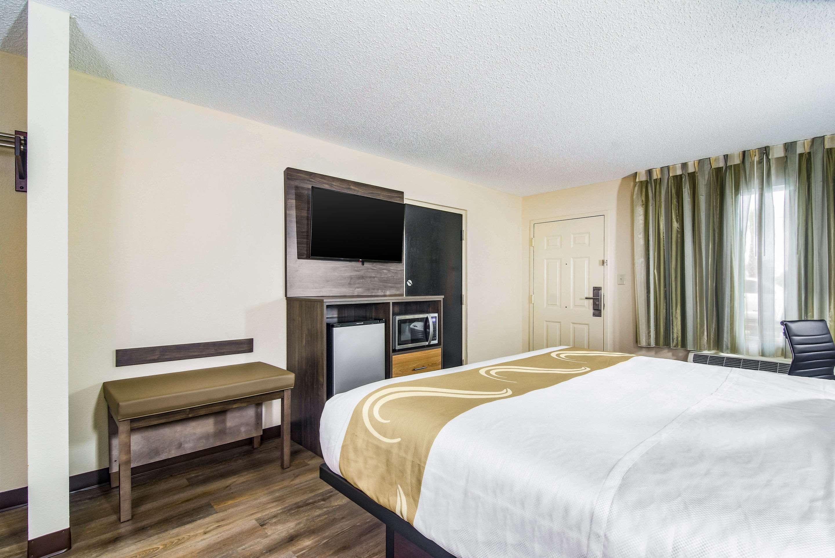 Quality Inn & Suites Лейк Сити Екстериор снимка