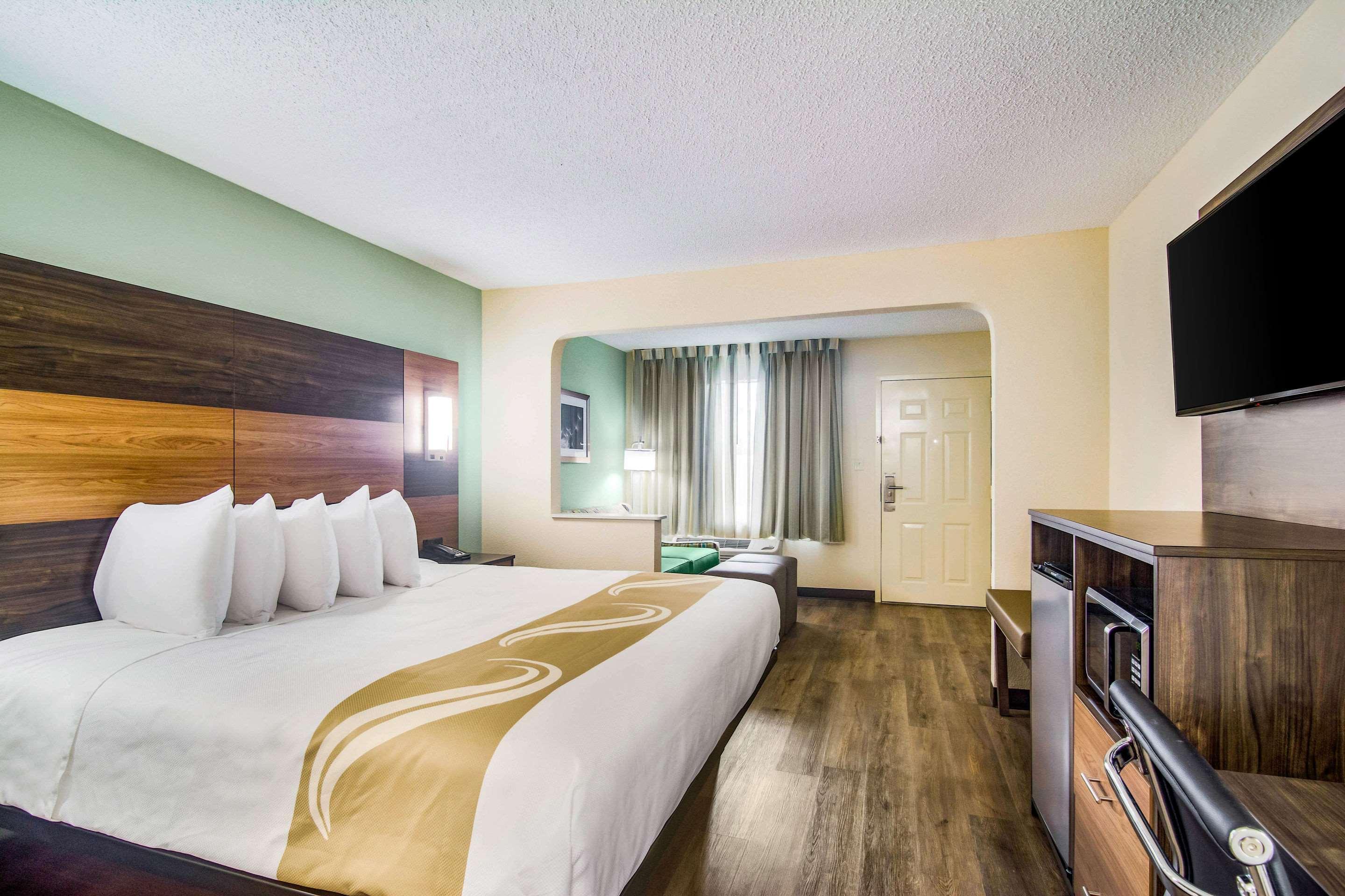 Quality Inn & Suites Лейк Сити Екстериор снимка