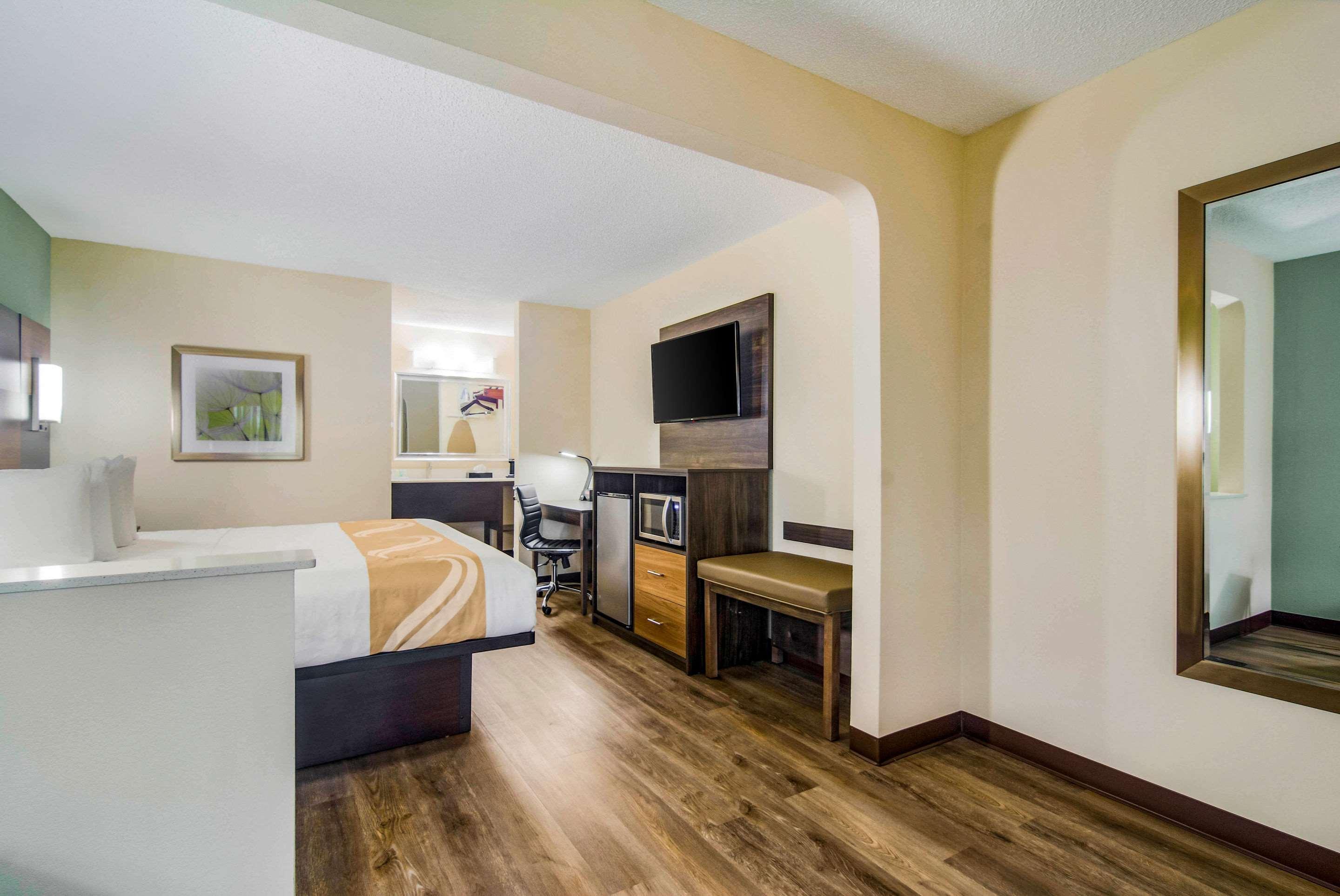Quality Inn & Suites Лейк Сити Екстериор снимка